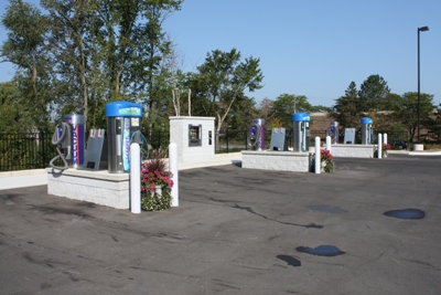 Vacuum islands and vending station